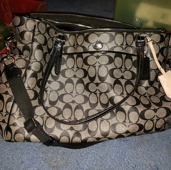 Authentic coach diaper bag - Picture 4 of 4
